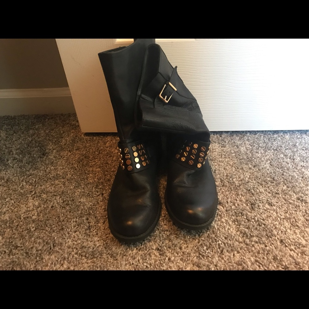 Jessica Simpson boots